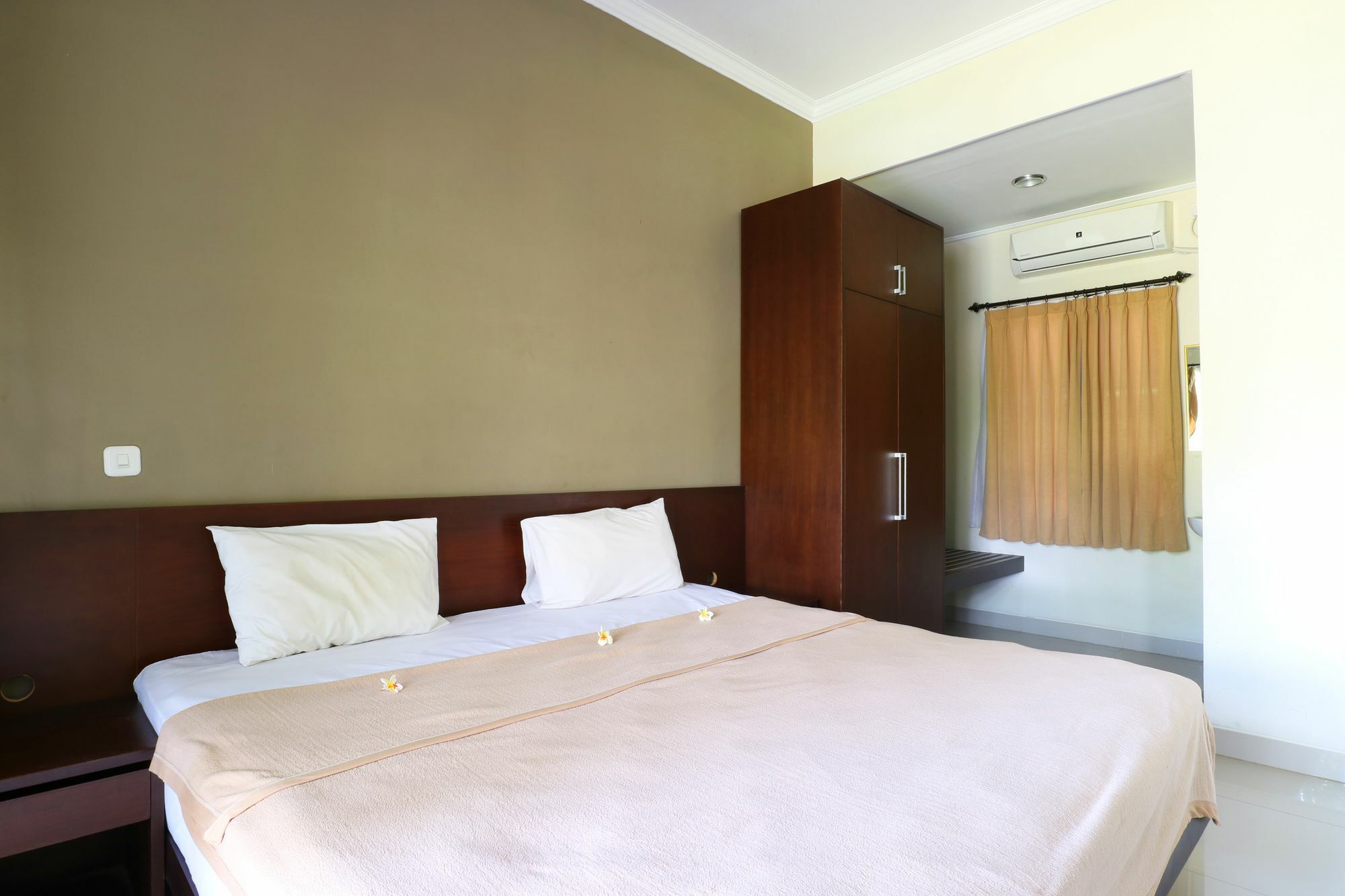 Gm Lovina Hotel Екстериор снимка