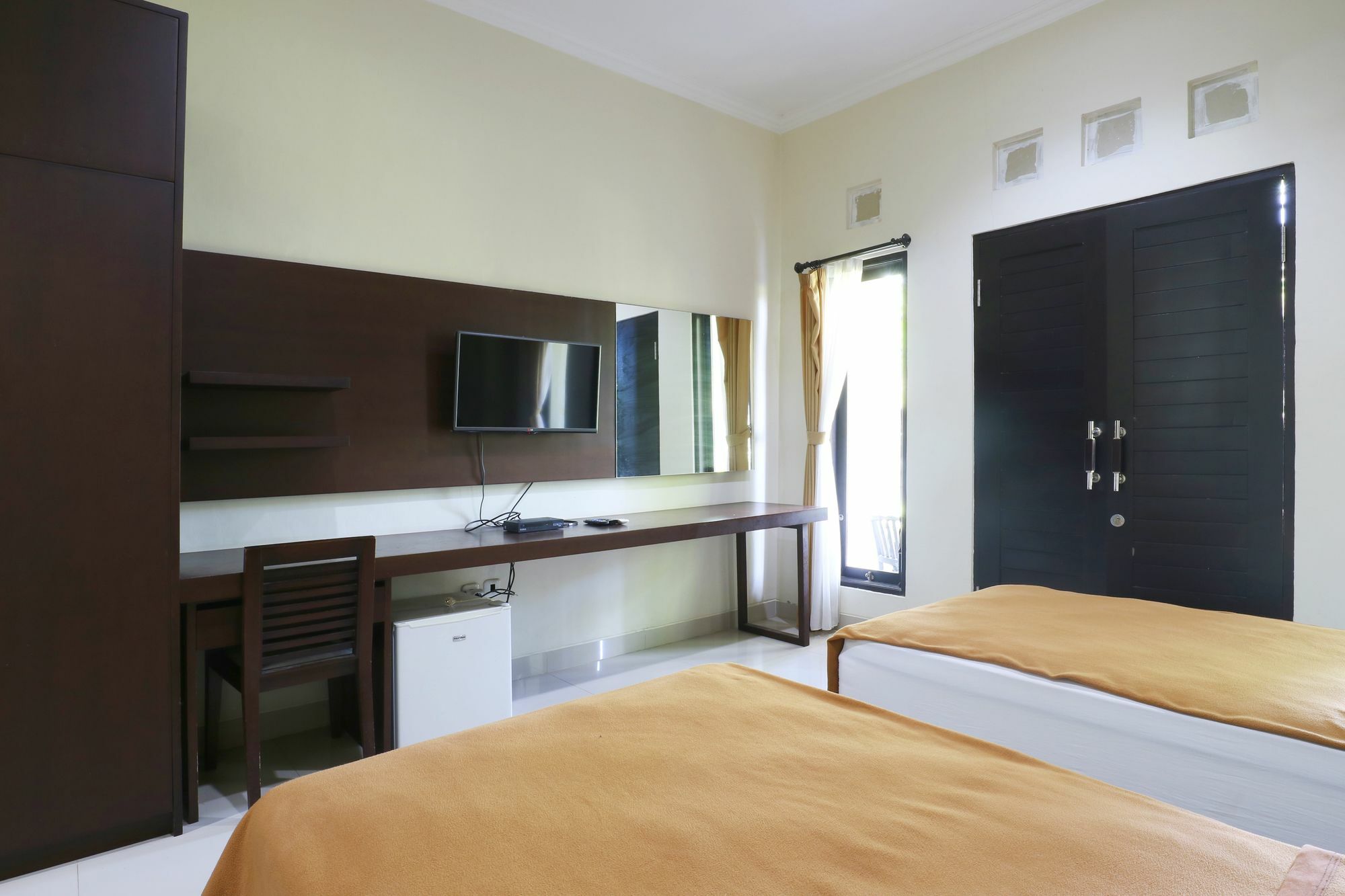Gm Lovina Hotel Екстериор снимка
